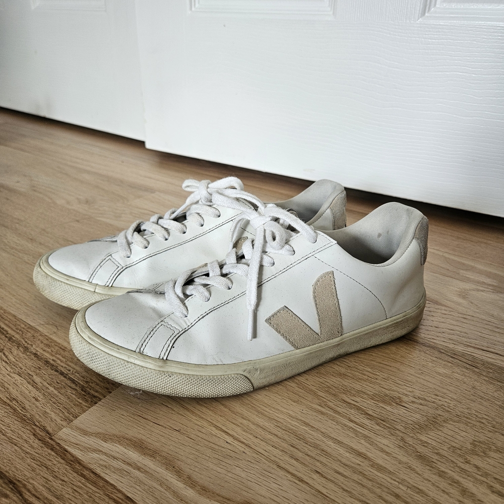 Veja Off-White Sneakers with Tan Details